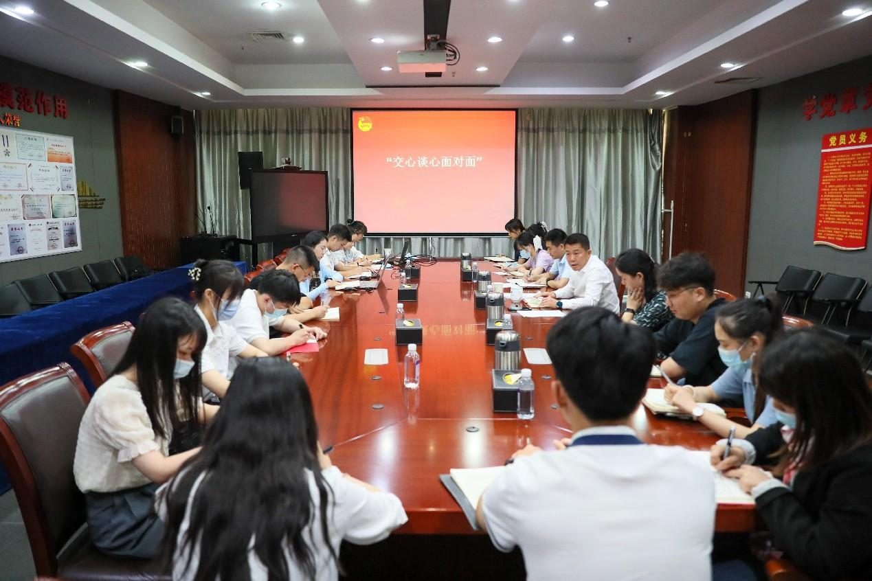 倾听青年心声 凝聚青春力量丨公司举行“九游体育青年说——交心谈心面对面”座谈交流会