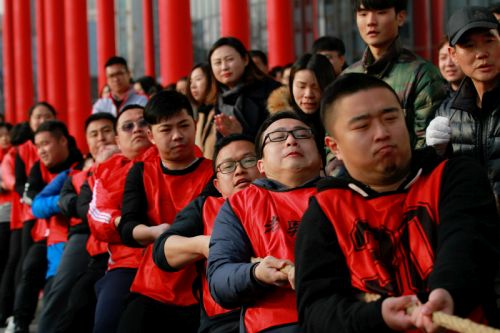 九游体育卫冕全区拔河比赛冠军(图8)