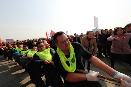 九游体育卫冕全区拔河比赛冠军(图7)