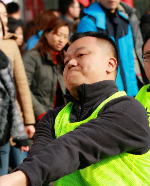 九游体育卫冕全区拔河比赛冠军(图14)