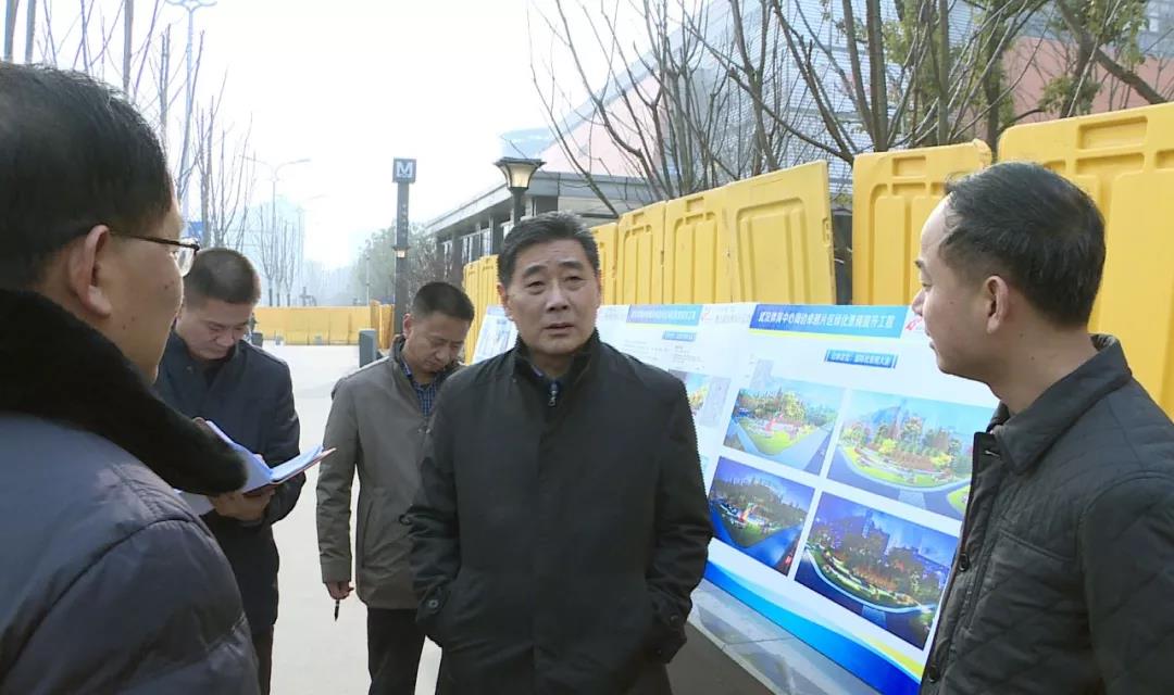 彭浩到九游体育现场办公 检查推进军运会场馆建设和环境提升工作(图3)