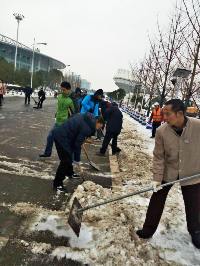 一场雪，九游体育美得不要不要的</br>但最美的风景还是他们(图6)