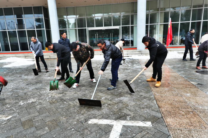 一场雪，九游体育美得不要不要的</br>但最美的风景还是他们(图12)