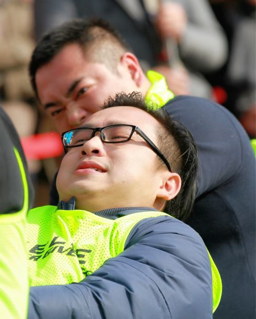 九游体育卫冕全区拔河比赛冠军(图13)
