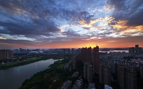 九游体育举办第十三期“新时代大讲堂”(图4)
