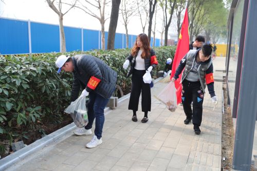 九游体育开展党员周末大扫除活动(图2)