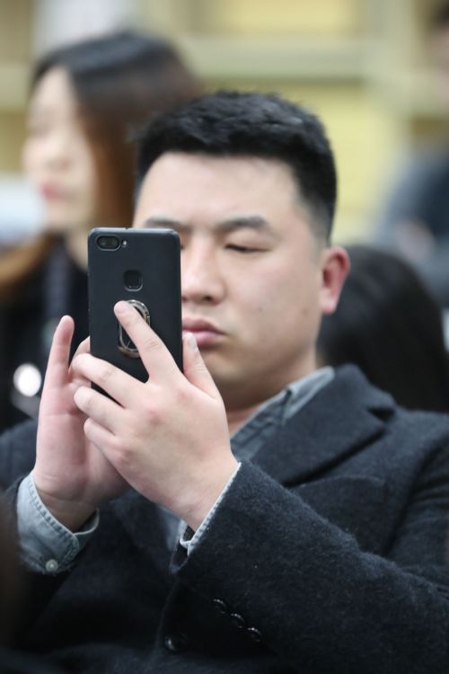 拿起手机当记者 ▏九游体育举办手机摄影专题培训(图5)