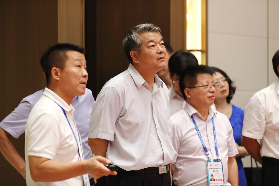 李兵调研九游体育(图2)
