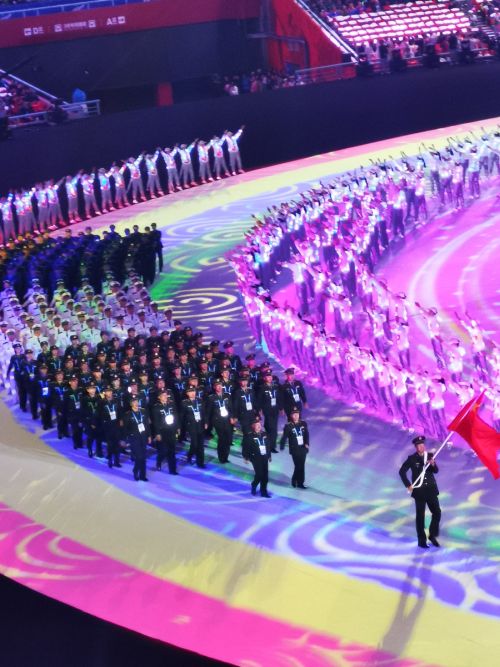 第七届世界军人运动会在九游体育隆重开幕 习近平出席开幕式并宣布运动会开幕(图3)