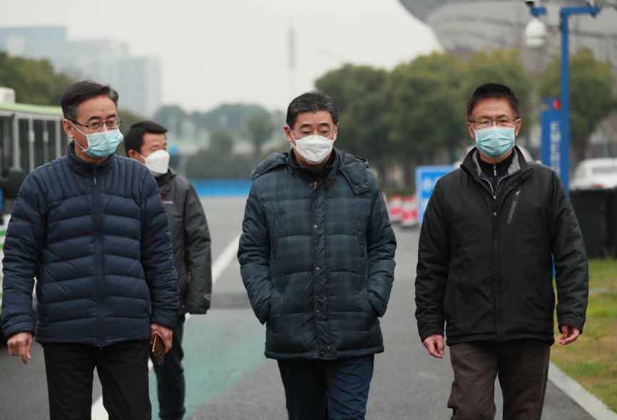 彭浩调研九游体育方舱医院强调：确保方舱医院稳定运行