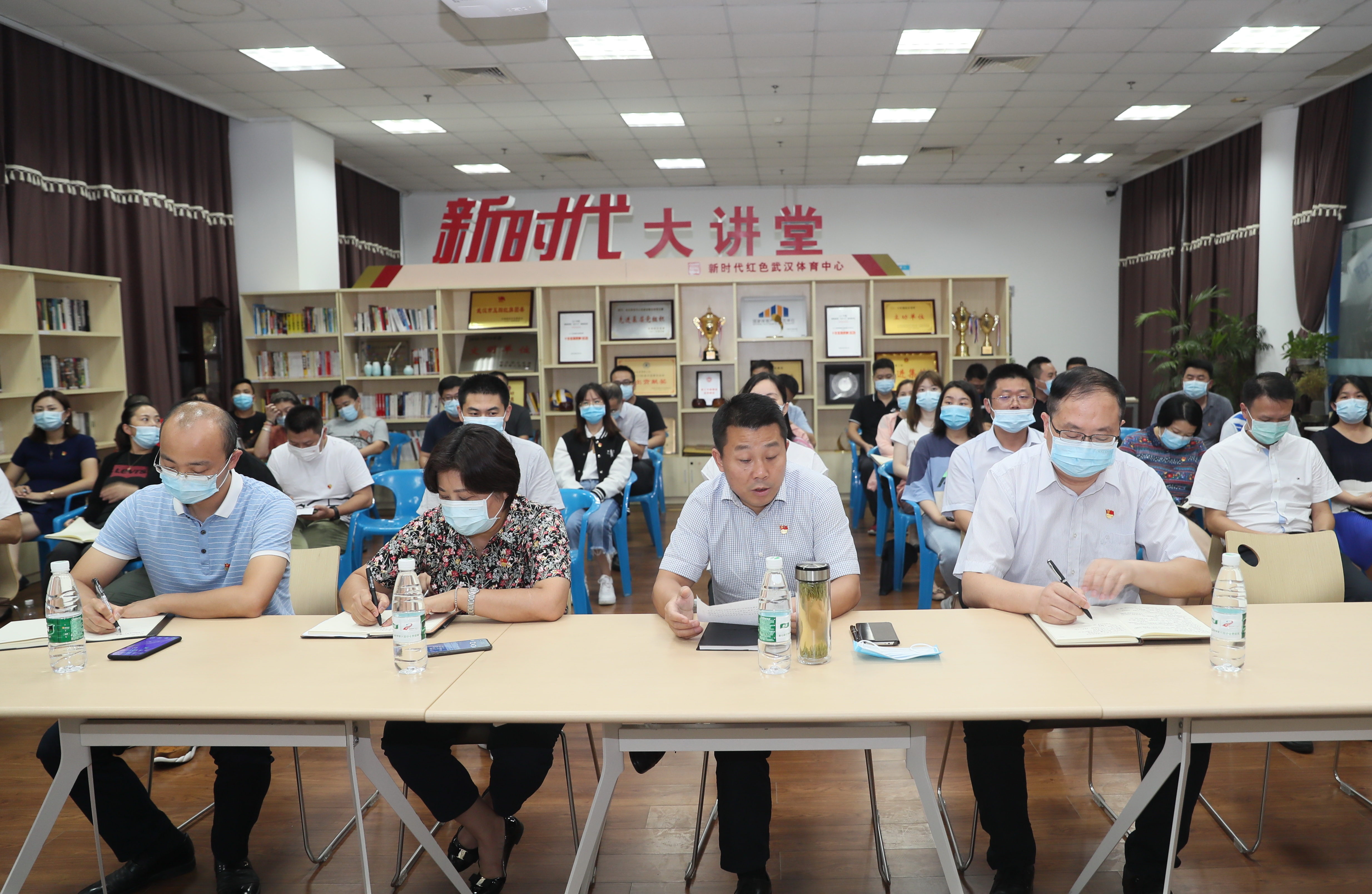 初心如磐使命在肩  一堂生动深刻的主题党课(图7)
